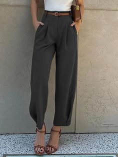 High-Waisted Loose Pleated Pants with Buttoned Detail and Pockets Loose Suit, 2024 Wardrobe, Pants High Waisted, Leisure Fashion, Pants Loose, Work Style, Suit Pants, Pleated Pants, Cardigan Tops