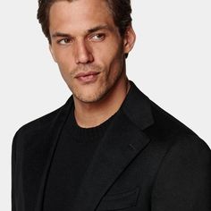 This black blazer is cut to a relaxed fit, providing a roomy chest and shoulders with natural shoulders. It features a single-breasted closure, wide notch lapels, and jetted pockets. Custom Made Suits, Black Weave, Cashmere Fabric, Unique Fits, Classic Suit, Tuxedo Suit, Fine Fabric, Black Blazer, Casual Jacket