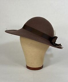 Vintage 1970's-does-30's brown felted wool brimmed hat w/ ribbon, bow, & feather  | eBay Vintage Fur Felt Fedora For Fall, Vintage Fitted Fedora For Fall, Fitted Vintage Fedora For Fall, Vintage Felt Hat With Flat Brim For Fall, Vintage Flat Brim Felt Hat For Fall, Vintage Fitted Hat Bands For Fall, Vintage Formal Hat For Fall, Brown Formal Hat For Fall, Formal Brown Hat For Fall