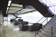 the lobby is clean and ready for guests to use it as a waiting area or office