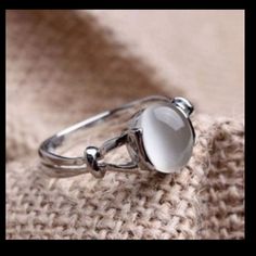 Bella Twilight Ring Silver Plated Band & Moonstone Add To Bundle With 2 Other Three Heart Smileys For A 3 For $20 Deal! Twilight Ring, Moonstone Wedding Ring, Ring Party Jewelry, Moonstone Rings, Promise Jewelry, Womens Rings Fashion, Ring Moonstone, Jewelry Wedding Rings, Crystal Ring