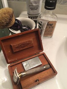 Vintage Razors, Tools And Toys, Edc Tools