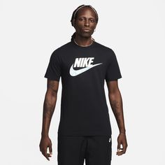 Clean and classic, this Nike tee is made with lightweight cotton for soft, everyday comfort. The design feels relaxed through the shoulders and body for an athletic fit you can layer. Nike Relaxed Fit T-shirt For Gym, Essential Black Crew Neck T-shirt, Nike Casual Workout T-shirt, Basic Nike T-shirt Moisture-wicking, Nike Relaxed Fit Workout T-shirt, Essential Logo Print T-shirt For Streetwear, Essential Logo Print Streetwear T-shirt, Nike Short Sleeve T-shirt With Branding, Nike Athleisure T-shirt With Relaxed Fit