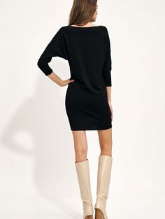 A viscose dress with bat sleeves is the perfect choice for a big night out. The loose top is a nod to functionality. The bat sleeves are a reflection of current trends. The dress also features a boat-shaped neckline, allowing you to expose one shoulder. The fitted hem beautifully emphasizes the hips, and the material from which it is sewn will make you feel comfortable in it all day long. Polyurethane 5 % Polyester 30 % Viscose 65 % Size Lenght Hips Chest Waist 36 86.5 cm 92.5 cm 127.5 cm 97 cm Bat Sleeves, Evening Dress Collection, European Dress, Posh Style, Outwear Women, Viscose Dress, Bat Sleeve, Big Night, Loose Top