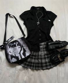 Soul Eater Outfit Aesthetic, Outfit Inspo Goth Grunge, Coquette Streetwear Aesthetic, Acubi Dark Fashion, Casual Goth Aesthetic Outfit, Vampy Summer Outfit, Outfit Ideas Pale Skin, Ameliacore Outfit, Dark Street Wear Aesthetic