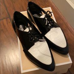 Brand New - Never Worn - Michael Kors Size 7.5 - Tuxedo B&W Shoes - Has Cut Outs In Side - Comes With Box White Pointed Toe Synthetic Sneakers, Guy Accessories, W Shoes, Random Guy, Tuxedo Shoes, Shoes Brand, Shoes Color, Michael Kors Shoes, Michael Kors Black