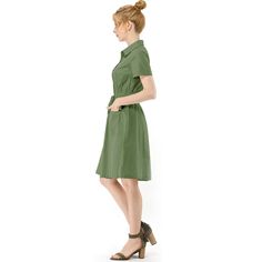 The casual, elegant look of this pretty dress will keep you looking great all the time. The short-sleeve shirt dress is cut with a relaxed silhouette and features a drawstring to cinch in the waist and plenty of practical pockets. Pair it with ankle boots or heels for a chic silhouette. Perfect for spring, summer, and autumn, and it is also suitable for any occasion. Safari Dress, Chambray Shirt Dress, Button Down Shirt Dress, Cargo Shirts, Short Sleeve Dress Shirt, Belted Shirt Dress, Collars For Women, Mini Shirt Dress, Long Sleeve Midi