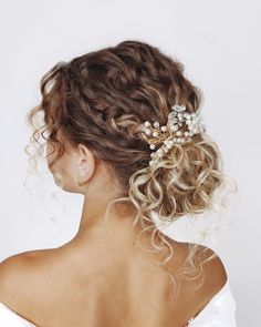 Curly Prom Updos Natural Curls, Prom Updos For Curly Hair Natural Curls, Wedding Updos For Curly Hair Natural Curls, Natural Curls Updo Wedding, Naturally Curly Hair Updo Wedding Bridesmaids, Wedding Curly Hairstyles Natural Curls, Natural Curly Hair Updo Wedding, Curly Braided Updo, Curly Hair Low Bun