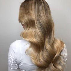 Surfer Girl Hair, Beach Blonde Hair, New Year Look, Warm Blonde Hair, Golden Blonde Hair, Warm Blonde, Strawberry Blonde Hair