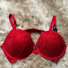 Vs Bra Bombshell 34b New With Tags Victoria's Secret Red Party Bra, Red Push-up Bra With Padded Cups, Red Padded Party Bra, Red Underwire Bra With Lined Body, Red Fitted Push-up Bra, Fitted Red Push-up Bra, Red Fitted Bra For Parties, Red Party Bra, Elegant Fitted Red Bra