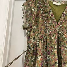 Nwot Olive Green Floral Midi-Length Dress From Pinch. High Waisted With Side Ties To Give Shape. Cap Sleeves And Sheer Overlay. Very Cute And Flowy. Size S. From A Smoke Free Home With Pets Sheer Overlay, Green Floral Dress, Tie Colors, Midi Length Dress, Midi Length, Floral Dress, Cap Sleeves, Olive Green, High Waisted