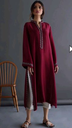 Simple Dress Casual, Latest Dress Design, Desi Fashion Casual, Pakistani Fancy Dresses, Pakistani Dresses Casual, Salwar Kamiz, Trendy Dress Outfits, Sleeves Designs For Dresses