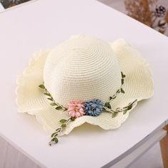 Keep your little one stylish and protected from the sun with our cute beach sun hat for kids! Made with delicate sedge material, the hat features a princess-style design that is both cute and functional. It's an essential accessory for your next beach trip and is available in a variety of colors to choose from. The hat is solidly stitched for durability and is spacious, comfortable, and easy to use. Specifications: Delicate sedge material with solid seams and stitches. Princess-style design for Girls Sun Hat, Gardening Hat, Summer Straw Hat, Straw Hat Beach, Wide Brim Sun Hat, Beach Kids, White Hat, Lace Bows, Hat For Man