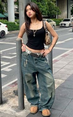 Not mine #streetwear Streetwear Outfit Y2k, Spaghetti Tank Top Outfit, Streetwear Girls Outfit, Y2k Street Wear Outfits, Outfits Inspo Streetwear, Baggy Street Style Women, Jeans And Dress Outfit Y2k, Streetwear Girl Outfits Style, Grunge Outfits Street Styles