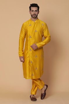 Buy Kudrat Couture Yellow Chanderi Layered Embroidered Kurta Set Online | Aza Fashions Gold Chanderi Bandhgala With Traditional Drape, Gold Bandhgala In Chanderi With Traditional Drape, Yellow Tissue Silk Kurta With Zari Work, Silk Sherwani With Gold Embroidery In Traditional Style, Traditional Silk Sherwani With Gold Embroidery, Traditional Yellow Raw Silk Wear With Gold Embroidery, Transitional Gold Chanderi Bandhgala, Yellow Tissue Silk Kurta For Diwali, Yellow Tussar Silk Sets For Transitional Season