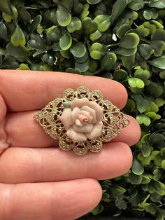 This listing is for a Beautiful pin.  See my other listings for more jewelry.  I will combine shipping. Jewelry Brooch, Beautiful Roses, Brooch Pin, Brooches, Vintage Jewelry, Gold Tones, Etsy Accessories, Roses, Bathing Beauties