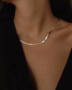 The Maci Necklace is a beautiful herringbone chain. Very classy and chic look. One of our popular chains. Gold plated brass 4.5 mm thick. The length 16 inches plus a 2 inch extension total length 18 inches. Money Necklace, Gold Herringbone Chain, Gold Minimalist Jewelry, Golden Necklace, Elegant Pendant, Girl Jewelry, Classy Jewelry, Jewelry Lookbook, Layered Jewelry