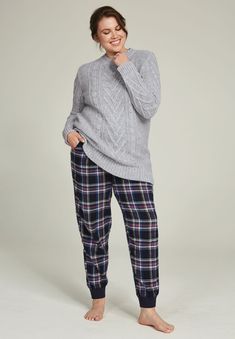 Soft yarn-dyed plaid flannel pants in a relaxed fit. Ribbed elastic waistband with twill tape drawstring. Side pockets.  Ribbed elastic waistbandRibbed Womens Flannel Pajamas, Flannel Pajama Pants, Flannel Pants, Cozy Pajamas, Flannel Women, Sleep Pants, Flannel Pajamas, Pants With Pockets, Red Tartan