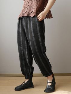 Sku CY-!54449 Material Linen Style Loose , Harem pants Feature Striped , Elasticity Occasion Going out , Vintage Seasons Spring Type Pants Color BLACK Size FREE SIZE Size Chart: Please consult the size chart we provide for this item's measurements to help you decide which size to buy. Please note: There may be 1-3cm differ due to manual measurement. INCH Waist Hips Length FREE SIZE 25.98-38.58 44.09 34.25 Black Tapered Leg Summer Bottoms, Black Tapered Leg Bottoms For Summer, Vintage Non-stretch Bottoms With Pockets, Spring Black Straight Leg Harem Pants, Washed Black Vintage Bottoms For Spring, Vintage Ankle-length Cotton Pants, Vintage Ankle Pants For Fall, Non-stretch Black Retro Bottoms, Vintage Cotton Ankle-length Pants