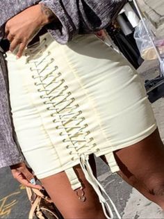 Cream Bandage Fitted Skirt Moda Cyberpunk, Summer Party Outfit, Moda Punk, Skirt Y2k, 90s Streetwear, Cargo Skirt, Fitted Skirt, Marie Antoinette, Grunge Fashion