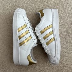 New Unused Adidas Gold Superstars Size 5 Women’s No Box Adidas Superstar Gold, Adidas Gold, Adidas Shoe, Gold Adidas, Gold Outfit, 14th Birthday, June 2024, Shoes Adidas, Birthday Outfit