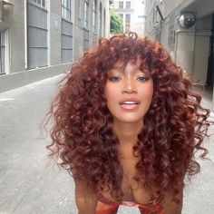 60 Must-Try Auburn Hair Color Shades Big Bouncy Hair 90s, Copper Hair On Mixed Women, Dark Copper Hair Curly, Cooper Hair Color Curly, Peekaboo On Curly Hair, Cooper Hair Color Black Women, Copper Balayage Curly Hair, Auburn Hair Black Women, Cool Tone Red Hair