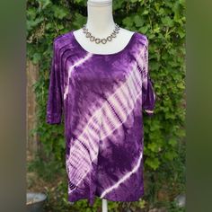 Purple Tie Dye Top Blouse Xl, Very Soft, Brand: Romeo And Juliet Couture, Size Xl Purple Relaxed Fit Blouse, Flowy Purple Tops, Purple Short Sleeve Blouse For Day Out, Flowy Purple Summer Top, Flowy Purple Top For Summer, Embellished Sweaters, Floral Sleeveless Top, Lace Peplum, Purple Tie Dye