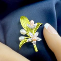 Puanani Pearl Flower Brooch Elegant Green Flower Brooches, Elegant White Enamel Pin, Elegant Gold Brooches For Spring, Elegant Enamel Flower Brooches, Elegant Spring Brooch Jewelry, Elegant Spring Brooch, Wedding Enamel Pin Brooch, Elegant Spring Gift Brooches, Gold Brooch Jewelry For Spring