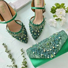 "please ask the seller about availability before making order :) Matching Set Emerald shoe party block heels 5cm matching clutch Shoe: Condition: 100%, soft, quality and new. Color: Emerald Green Heel: 5cm Material: Brocade & Satin Clutches: 10cm x 4.5cm x 20cm NOTE FOR BUYER - If the order is received, the order cannot be canceled because the order is already in production and the shipping address cannot be changed. - Due to the many variations on the monitor screen and browser, the resulting c Embellished Green Heels For Evening, Green Embellished Heels For Evening, Summer Green Wedding Shoes For Party, Green Heels For Summer Events, Green Summer Event Heels, Green High Heel Wedding Shoes For Party, Party Wedding Shoes, Green Open Toe, Green Open Toe Wedding Shoes For Party, Summer Wedding Shoes In Green