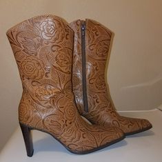 Two-Toned Flowered Brown Western Style Boots. Zippered Closure. Only Worn A Few Times. Still Look Brand New! Cc Western Boots With Floral Print For Fall, Brown Floral Print Boots For Fall, Brown Heeled Boots For Rodeo In Spring, Brown Heeled Boots For Rodeo Spring Season, Western Style Brown Mid-calf Boots For Spring, Brown Snip Toe Mid-calf Boots For Spring, Spring Brown Snip Toe Mid-calf Boots, Brown Boots For Rodeo Spring Season, Spring Brown Mid-calf Snip Toe Boots