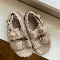 New!! Cute Fall Sherpa Sandals! Never Worn!! Size Eu 38 (Us 7.5) Color: Brown/Taupe Gold Hardware Faux Leather Lined All Straps Adjustable Rubber Sole Sherpa Birkenstock, Charles Keith Shoes, Charles And Keith Shoes, Birkenstock Sandals, Charles Keith, Women's Shoes Sandals, Gold Hardware, Birkenstock, Rubber Sole