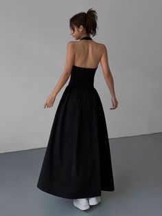 Minimalist Halter Backless Long Dress Backless Halter Dress, Backless Long Dress, Minimalist Dresses, Dress Inspo, Hoco Dresses, 2000s Fashion, Stunning Dresses, Aesthetic Fashion, Dress Details