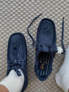 Clarks Wallabees, Shoe Wishlist, Street Fashion Men Streetwear, Mens Fashion Streetwear, Shoe Inspo, Aesthetic Shoes, Streetwear Men Outfits