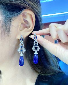 HUGE 37.75TCW Tanzanite Cabochon Drop Art Deco Ceylon Blue Sapphire F/VS Diamonds 18K Solid White Gold Earrings Dangling Chandelier Natural - Etsy Luxury Blue Pear-shaped Earrings, Luxury Pear-shaped Chandelier Earrings For Formal Events, Luxury Blue Chandelier Earrings For Formal Occasions, Luxury Sapphire Drop Jewelry, Luxury Blue Briolette Earrings, Luxury Blue Drop Earrings, Luxury Tanzanite Earrings, Luxury Tanzanite Gemstone Earrings, Luxury Tanzanite Earrings With Gemstone