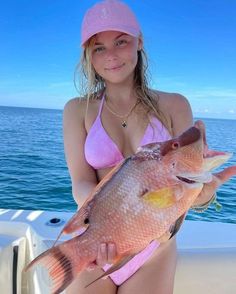 Facebook Outdoor Girls, Hunting Girls, Bowfishing, Ocean Fishing, Hunting Clothes