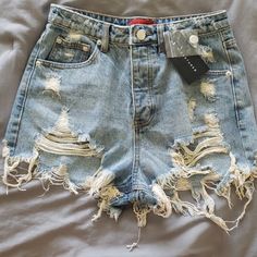 Brand New With Tags Distressed Jean Shorts Size Small Trendy Distressed Short Bottoms, Trendy Distressed Short Leg Bottoms, Distressed Short Leg Bottoms For Spring, Ripped Jean Shorts Outfit, Distressed Shorts Outfit, Diy Jeans Ideas, Diy Distressed Jeans, Jeans Ideas, Jean Short Outfits