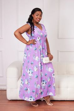 Introducing the GIBSIE Plus Size Floral Print Maxi Dress, the epitome of summer elegance and comfort. This stunning dress features a flattering V-neckline and sleeveless design, perfect for keeping cool on warm summer days. With its elastic waist and A-line silhouette, this dress offers a comfortable fit while accentuating your curves beautifully. The vibrant floral print adds a touch of femininity and charm, making it an ideal choice for vacations, beach outings, or any summertime event.Crafted from high-quality materials, the GIBSIE Maxi Dress ensures both style and durability. Its flowy big swing design exudes effortless sophistication, allowing you to move with ease and grace. Whether you're strolling along the boardwalk or enjoying a sunset dinner, this dress will make you feel confid Sunset Dinner, Summer Elegance, Silk Long Dress, Elastic Waist Dress, Color Violeta, Silk Dress Long, Charm Making, Floral Print Maxi Dress, Floral Print Maxi