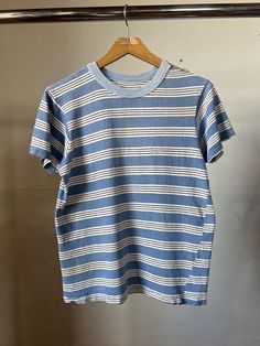 Has wear throughout  17" Pit to Pit  23" Length All sales final, please ask any questions you have before buying - thanks! Striped Tshirts Women, Snazzy Outfits, Parent Dr, 90s Culture, Fall 23, Unisex Clothes, Striped T Shirt, Teen Fashion, Blue Stripes