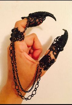 Dark with chained claw rings,black claws,nail tips,nail guards,nail rings,Slave thumb ring,claws rings and chains,black with Jet crystals. Doble claws and rings set,attached with black chains in 2 different sizes, made in black color, a vintage style filigree metal, hand painted in black. Decorated with jet black crystals, the rings and claws are sizable,the rings are made of a light alloy material, Very light and comfortable to wear, the claw tip is made of putter. To adjust just squeeze gently Claw Rings, Nail Rings, Nail Guards, Black Claws, Pink Morganite Engagement Ring, Dark Witch, Rings Black, Claw Nails, Claw Ring