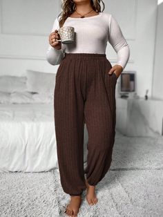 Plus Solid Slant Pocket Sweatpants Coffee Brown    Fabric Plain Jogger High Stretch  Women Plus Clothing, size features are:Bust: ,Length: ,Sleeve Length: Plus Size Sweatpants, Pocket Sweatpants, Coffee Brown, Plus Clothing, Jogging, Length Sleeve, Sweatpants, Sleeve Length, Plus Size