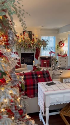 a decorated christmas tree in a living room