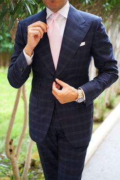 Italian Style Suit, Navy Check Suit, Mens Wedding Ties, Italian Mens Fashion, Check Suit, Wedding Ties, Navy Blazer, Well Dressed Men, The Boss