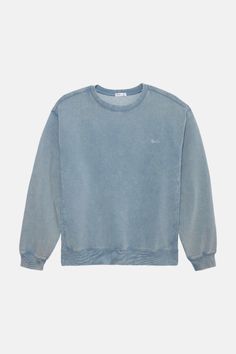 The Embroidered Crewneck is made of an 80/20 cotton/poly blend fleece fabric with a mineral wash for endless comfort. 80/20 cotton/poly blend fleece Katin embroidery on the left chest Mineral dyed Vintage wash Embroidered Crewneck, Crew Neck Shirt, Thyme, Fleece Fabric, Mens Shirts, Crew Neck, Size Medium, Embroidery, Fabric