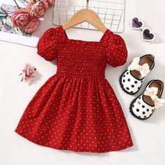 https://akidstar.com #kids #baby #childrens #clothes #clothing #wholesale #wholesalemarket #kids clothes #kid fashion #buy #wholesale kids clothing #wholesale baby clothing #wholesale childrens clothing Smocked Baby Girl Dresses, Smocked Baby Dresses, Puffy Dresses, Smocked Dress, Girls Prints, Season Winter, Casual Girl