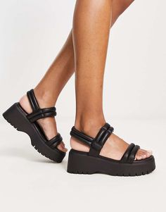 Zapatos de ALDO Prenda exclusive en ASOS Cierre adhesivo Correas guateadas Puntera abierta Diseño de suela gruesa Chunky Sandals, Order Online, Open Toe, Must Haves, Topshop, Latest Trends, Asos, Sandals, Band