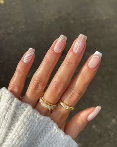 Unghie Nail Art, Holiday Nails Christmas, Milky Nails, Nagel Tips, Cute Christmas Nails, Christmas Nails Easy