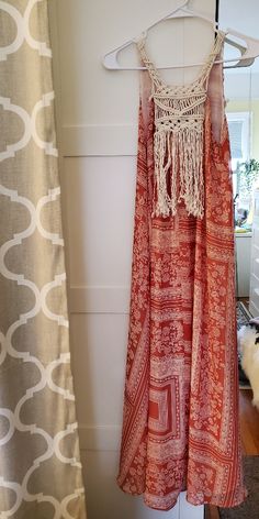 Adorable Coral Pink & White Floral Pattern Nwot, No Flaws! Size Xs-S Thick Crochet Straps Soft Flowy Chiffon-Like Maxi Skirt Crochet String Detail Drapes In The Front, Also In The Back At The Shoulder Blades, Really Cute :) I'm Open To All Offers, Feel Free To Ask Me Any Questions! White Summer Maxi Dress In Rayon, White Summer Rayon Maxi Dress, White Sleeveless Boho Print Maxi Dress, White Rayon Summer Maxi Dress, White Rayon Maxi Dress For Summer, White Rayon Maxi Dress For Beach, White Boho Print Dress For Beach Cover-up, White Cotton Maxi Dress With Boho Print, White Flowy Rayon Maxi Dress