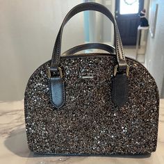 Brand New With Tags! Originally $299 Can Be Held With Handles Or Worn As A Crossbody Purse Elegant Kate Spade Glitter Bags, Kate Spade Luxury Silver Bag, Luxury Silver Kate Spade Bag, Blue Leather Bag, Kate Spade Crossbody Purse, Pink Crossbody Bag, Kate Spade Bag Crossbody, Black Leather Tote, Kate Spade Purse