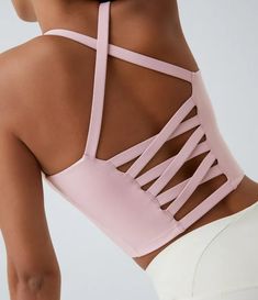 Crisscross Backless Cropped Yoga Tank Top Zumba Outfit Ideas, Cute Yoga Outfit, Yoga Photoshoot Ideas, Cute Gym Fits, Knitting Summer, Activewear Outfits, Yoga Tank Top, Yoga Outfit, Workout Fits