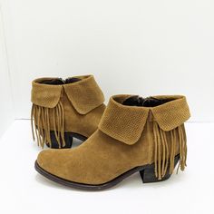 Justin Suede Fringe Ankle Boots Reba Collection - Oak Bootie Never Worn Condition Western Suede Ankle-high Booties, Western Ankle-high Suede Booties, Western Suede Ankle Booties, Fringe Ankle Boots, Justin Boots, Suede Fringe, Boots Shoes, Bootie, Bootie Boots